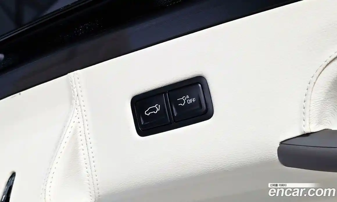 Kia Canival 2024 3.5 Автомат в Москве № 52638, фото 3