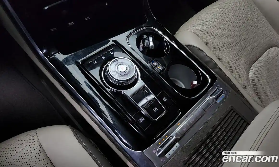 Kia Canival 2023 3.5 Автомат в Москве № 653, фото 13