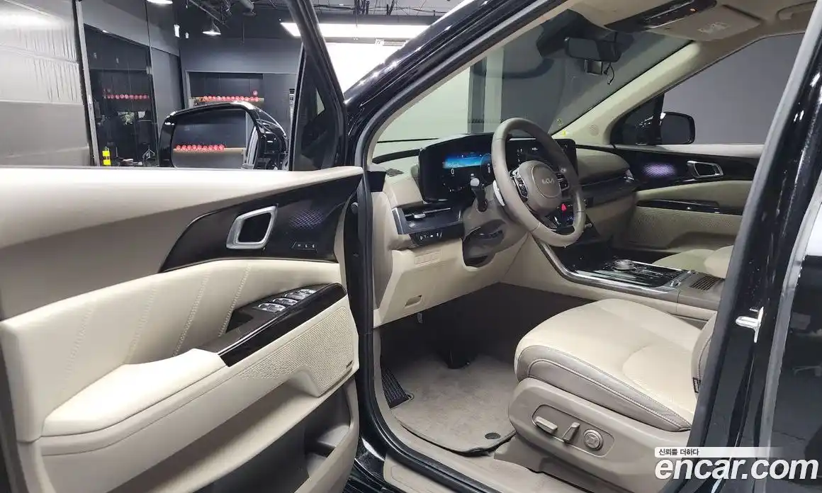 Kia Canival 2023 3.5 Автомат в Москве № 653, фото 4