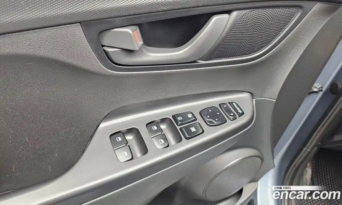 Hyundai Kona 2019 1.6 Автомат в Москве № 9093, фото 10