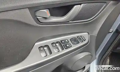 Hyundai Kona 2019 1.6 Автомат в Москве № 9093, миниатюра 10