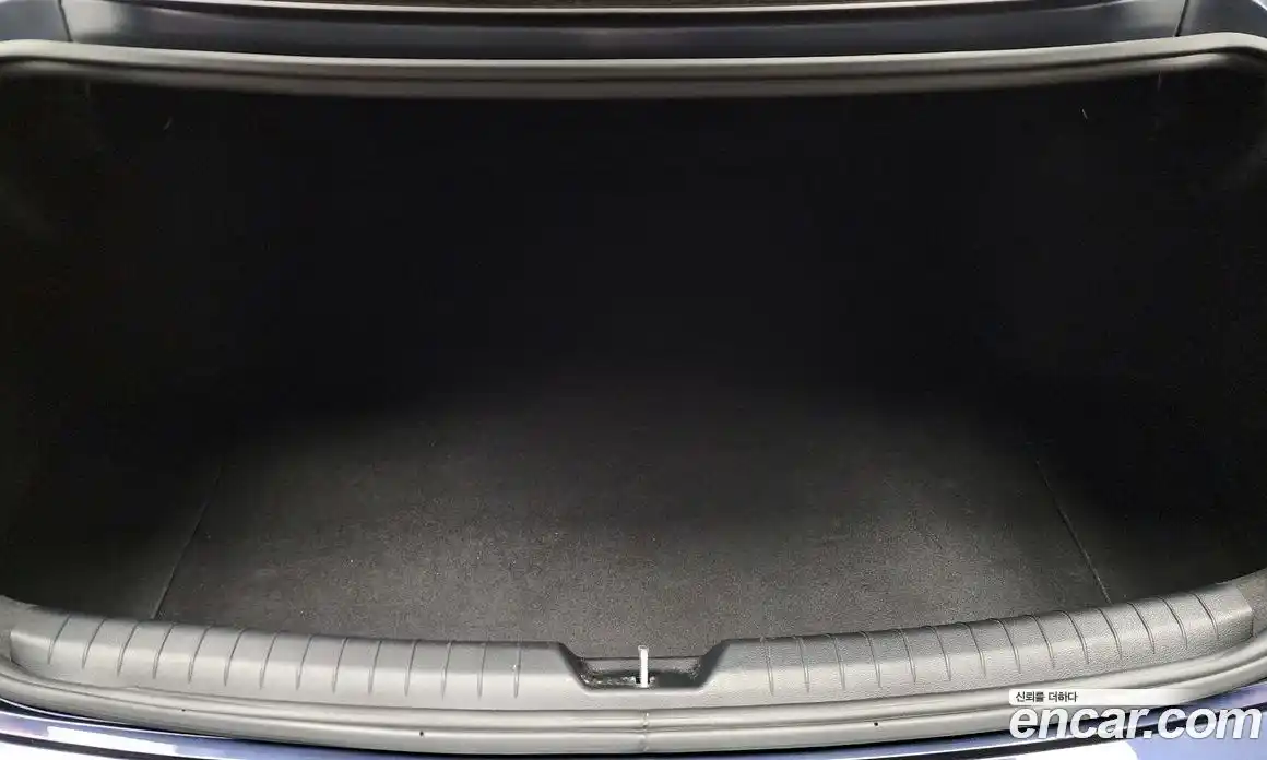 Hyundai Sonata 2021 2.0 Автомат в Москве № 111911, фото 10