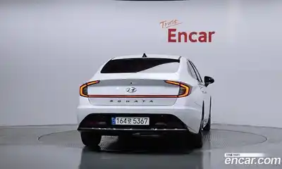 Hyundai Sonata 2022 2.0 Автомат в Москве № 112844, миниатюра 11