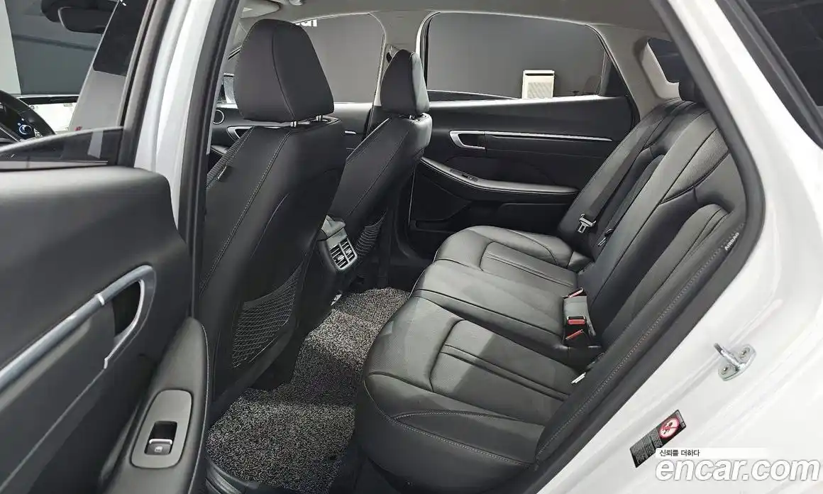 Hyundai Sonata 2022 2.0 Автомат в Москве № 112844, фото 16