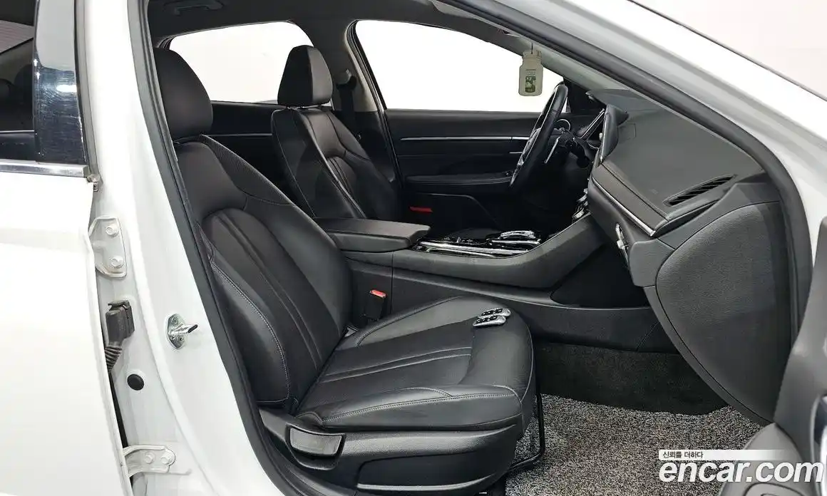 Hyundai Sonata 2022 2.0 Автомат в Москве № 112844, фото 10