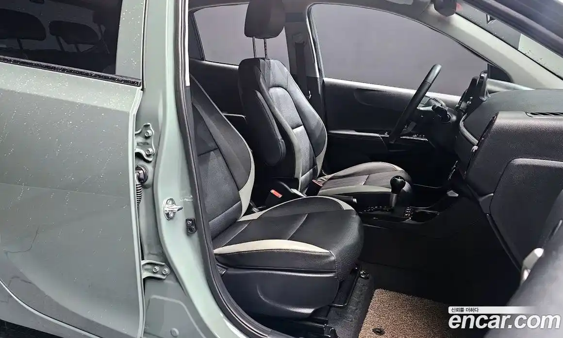 Kia Morning 2024 1.0 Автомат в Москве № 115726, фото 15