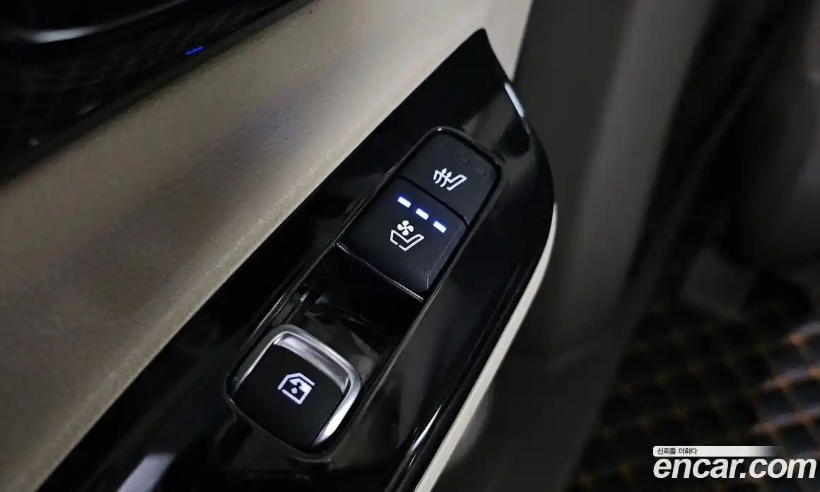 Kia Canival 2023 2.2 Автомат в Москве № 121444, фото 14