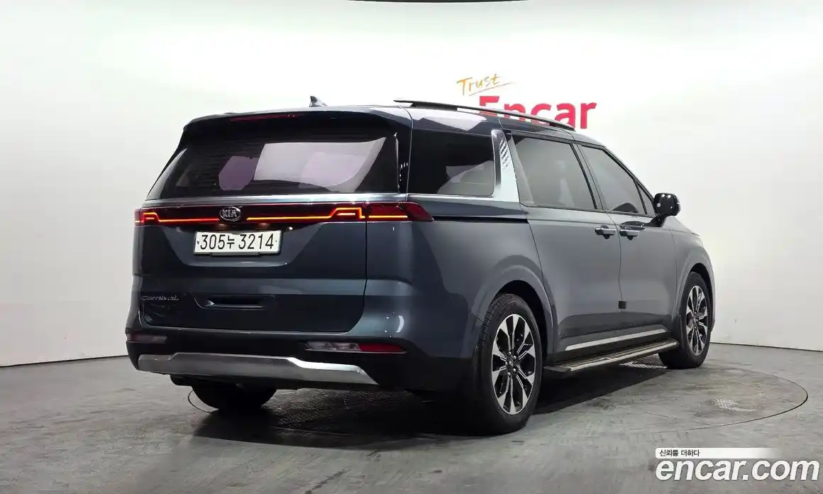 Kia Canival 2021 2.2 Автомат в Москве № 121581, фото 20