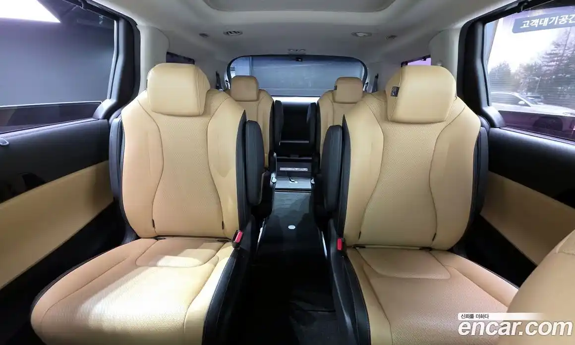 Kia Canival 2021 2.2 Автомат в Москве № 121581, фото 5