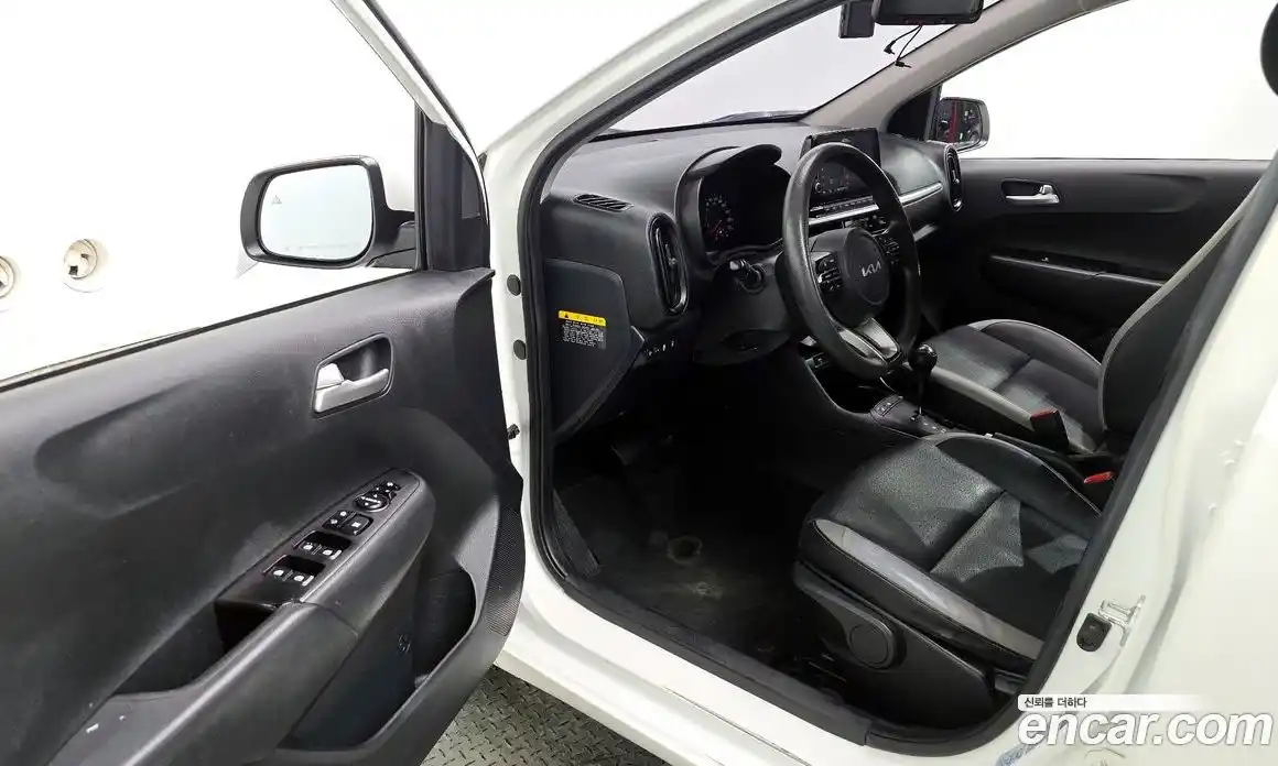 Kia Morning 2022 1.0 Автомат в Москве № 122131, фото 15