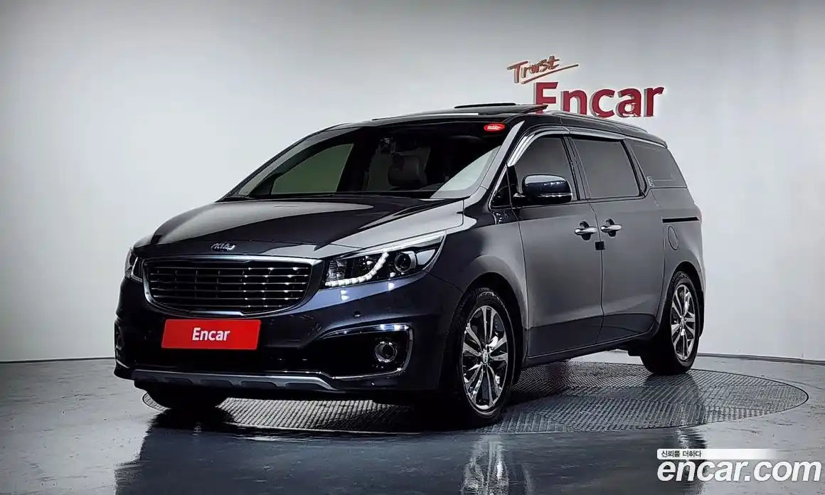 Kia Canival 2018 2.2 Автомат в Москве № 123725, фото 18