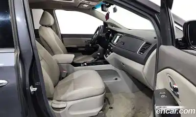 Kia Canival 2018 2.2 Автомат в Москве № 123725, миниатюра 5