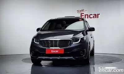 Kia Canival 2018 2.2 Автомат в Москве № 123725, миниатюра 9
