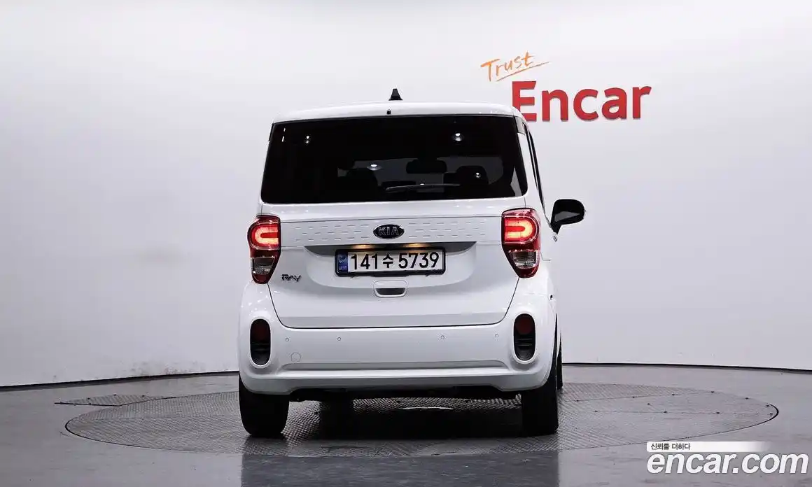 Kia Ray 2021 1.0 Автомат в Москве № 124271, фото 4