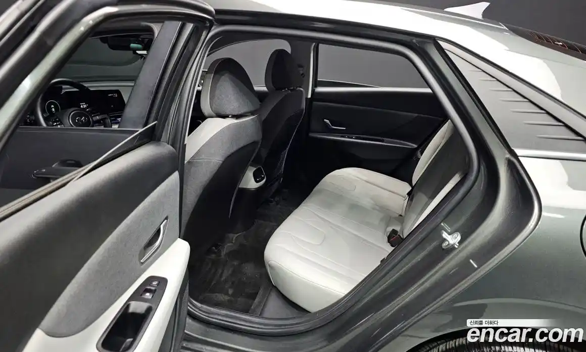 Hyundai Avante 2021 1.6 Автомат в Москве № 130727, фото 19