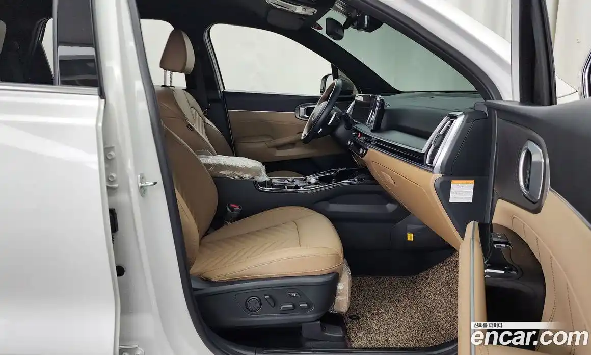 Kia Sorento 2024 1.6 Автомат в Москве № 133114, фото 4