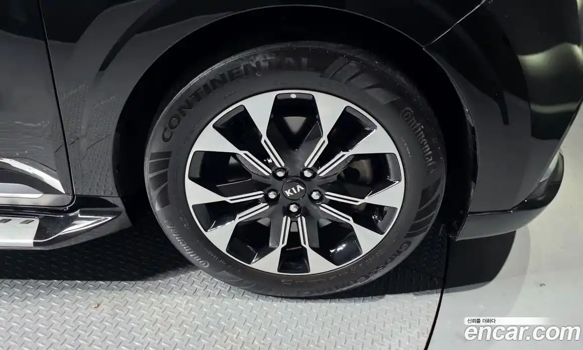 Kia Canival 2021 3.5 Автомат в Москве № 133831, фото 10