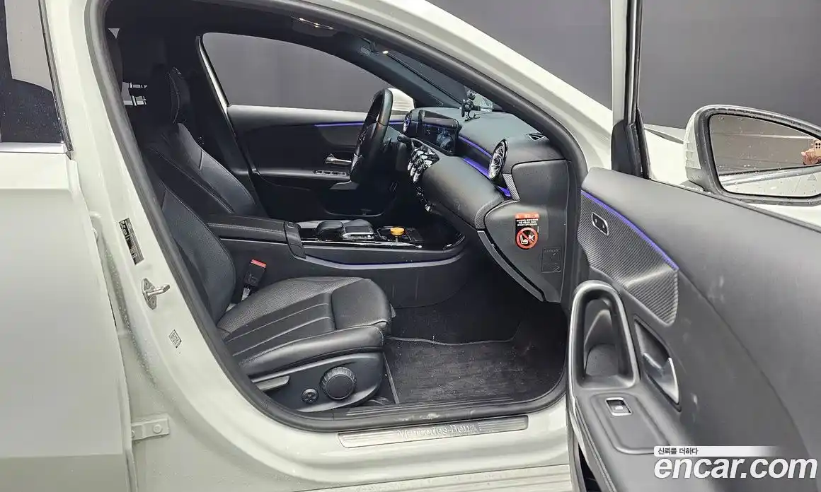 Mercedes-Benz A-Class 2021 2.0 Автомат в Москве № 139857, фото 16