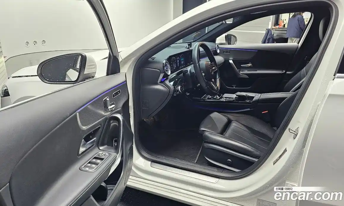 Mercedes-Benz A-Class 2021 2.0 Автомат в Москве № 139857, фото 18