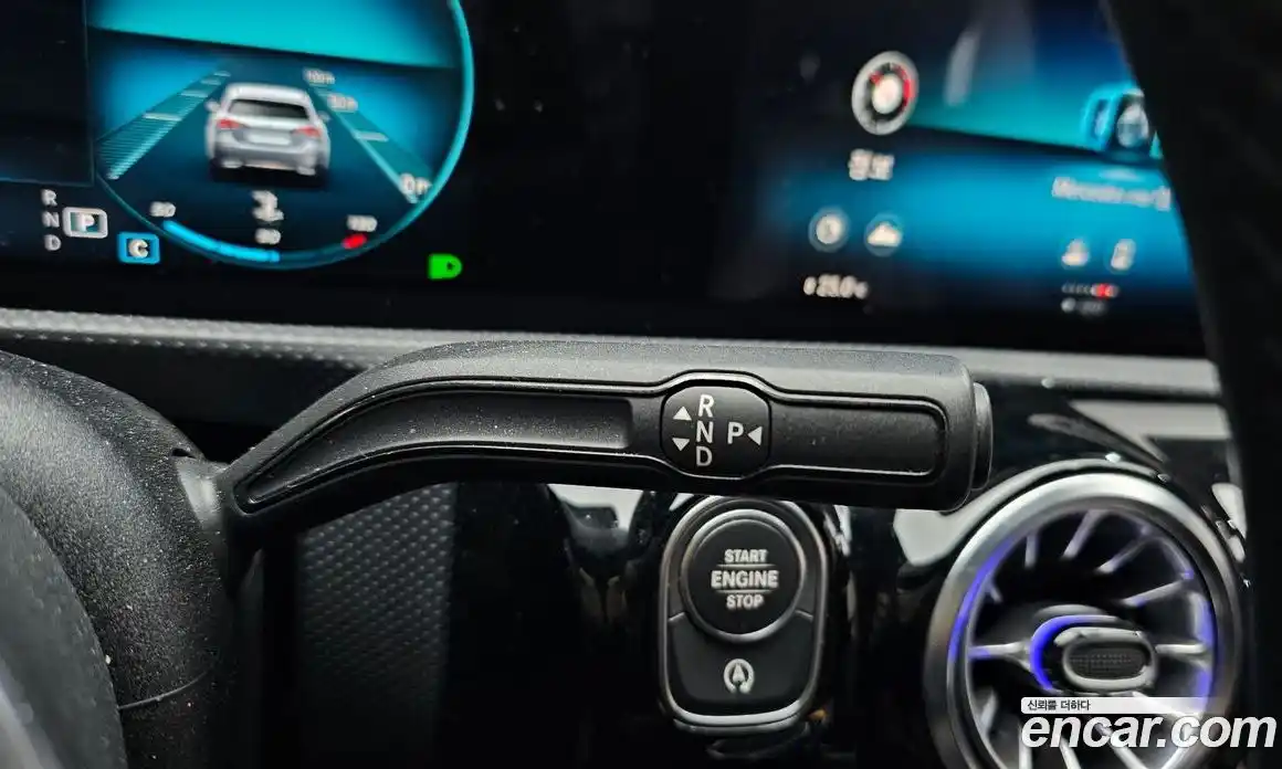 Mercedes-Benz A-Class 2021 2.0 Автомат в Москве № 139857, фото 9