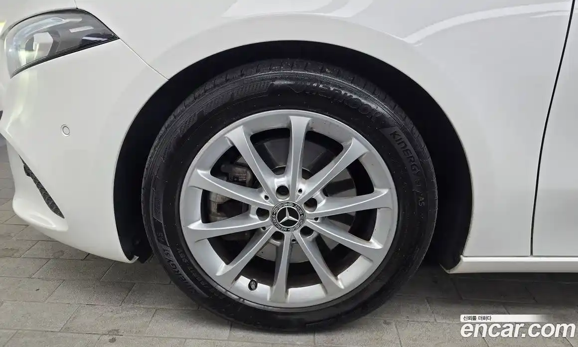 Mercedes-Benz A-Class 2020 2.0 Автомат в Москве № 139903, фото 18