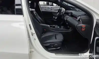 Mercedes-Benz A-Class 2020 2.0 Автомат в Москве № 139903, миниатюра 2