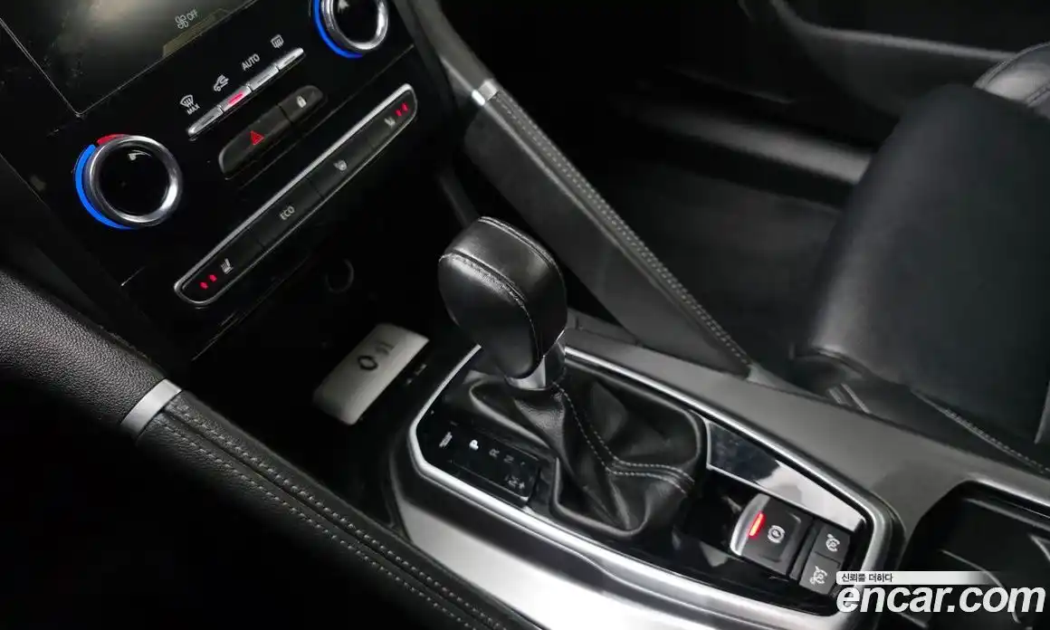 Renault QM6 2023 2.0 Автомат в Москве № 144395, фото 17