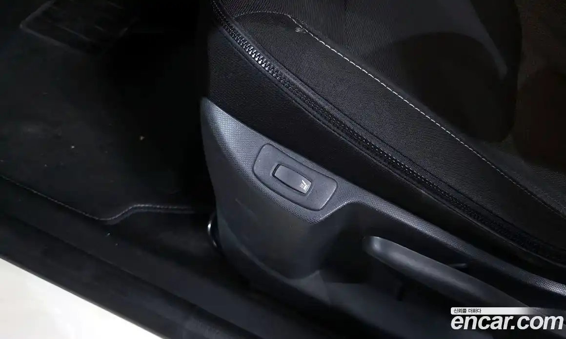 Renault QM3 2015 1.5 Автомат в Москве № 146946, фото 12