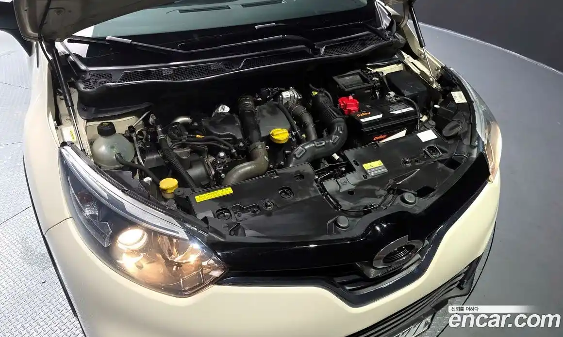 Renault QM3 2015 1.5 Автомат в Москве № 146946, фото 13