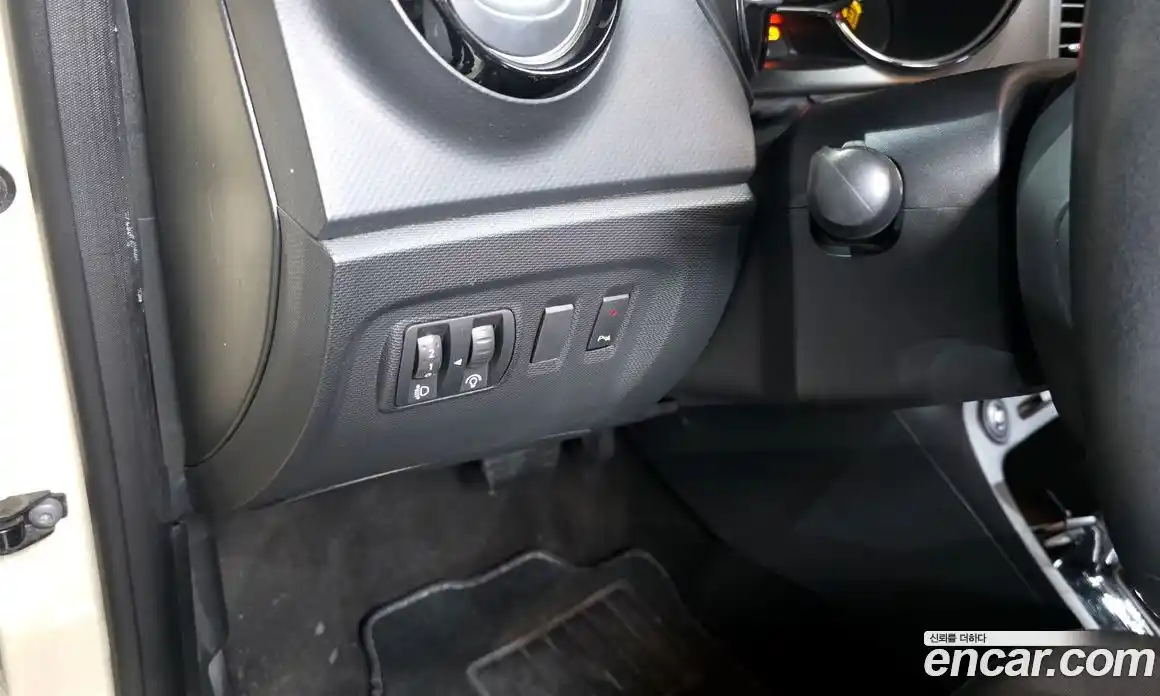 Renault QM3 2015 1.5 Автомат в Москве № 146946, фото 14