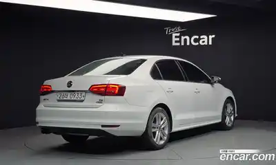 Volkswagen Jetta, 2016