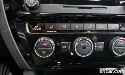 Volkswagen Jetta 2016 2.0 Автомат в Москве № 153765, миниатюра 3