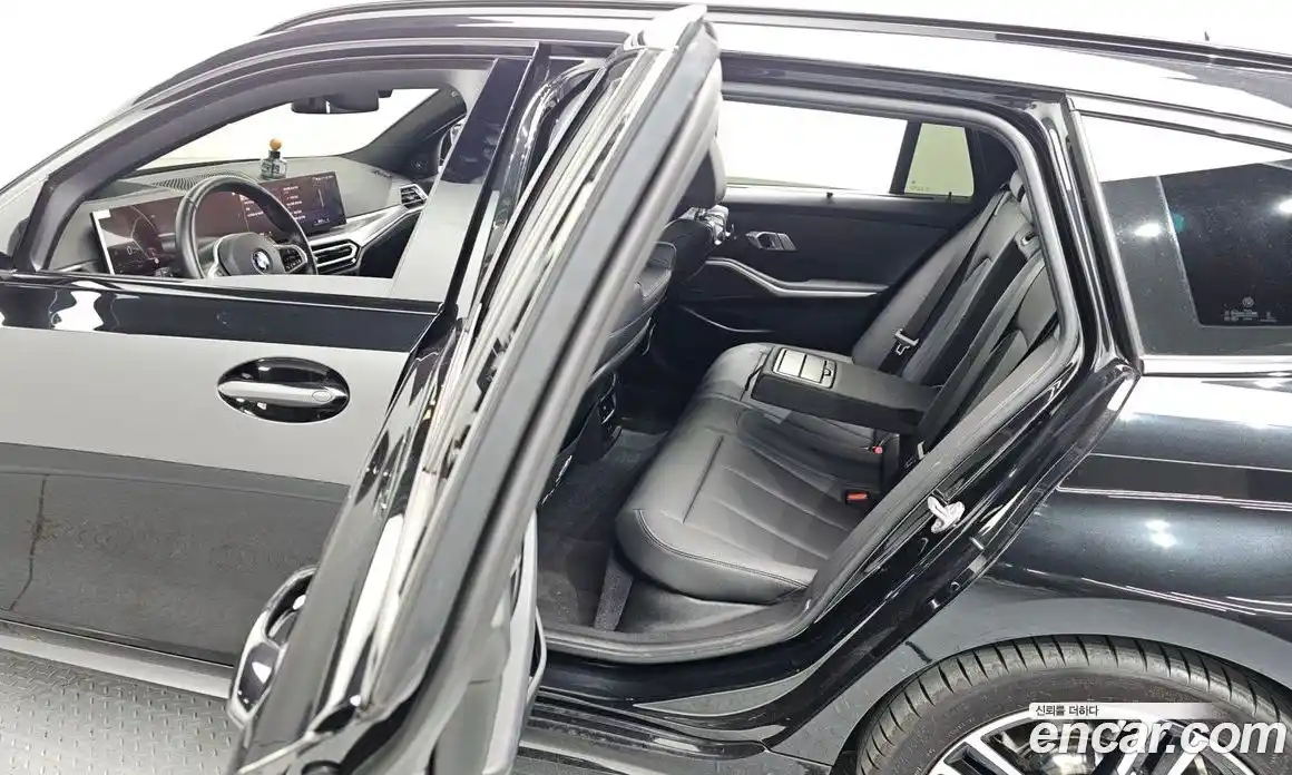 BMW 3-Series 2024 2.0 Автомат в Москве № 154855, фото 9