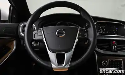 Volvo V40 2018 2.0 Автомат в Москве № 155373, миниатюра 5