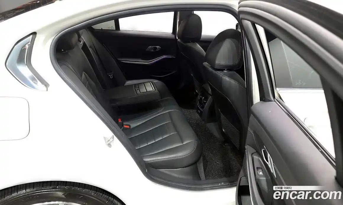 BMW 3-Series 2021 2.0 Автомат в Москве № 158180, фото 15