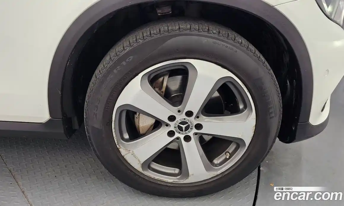 Mercedes-Benz GLC-Class 2019 2.0 Автомат в Москве № 159675, фото 11