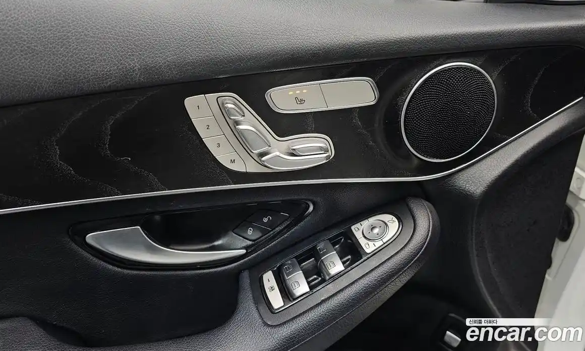 Mercedes-Benz GLC-Class 2019 2.0 Автомат в Москве № 159675, фото 15