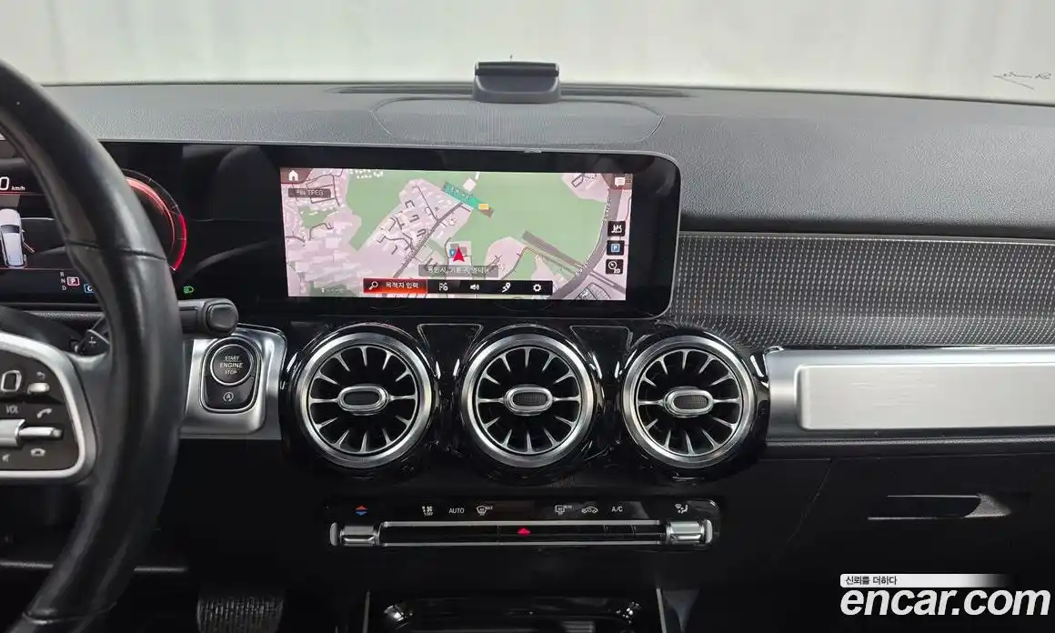 Mercedes-Benz GLB-Class 2020 2.0 Автомат в Москве № 161270, фото 17