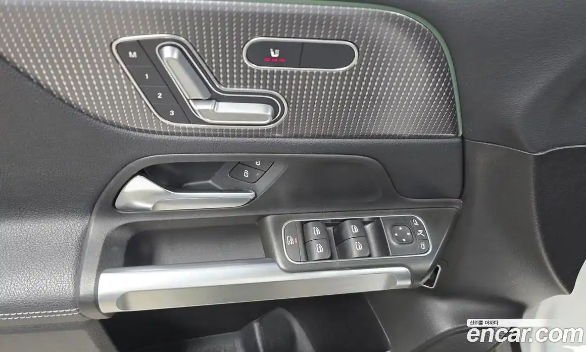 Mercedes-Benz GLB-Class 2020 2.0 Автомат в Москве № 161270, фото 4