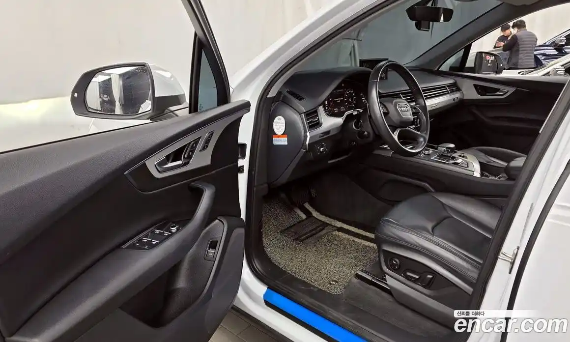 Audi Q7 2019 2.0 Автомат в Москве № 161359, фото 3