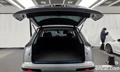 Audi Q7 2019 2.0 Автомат в Москве № 161359, миниатюра 4