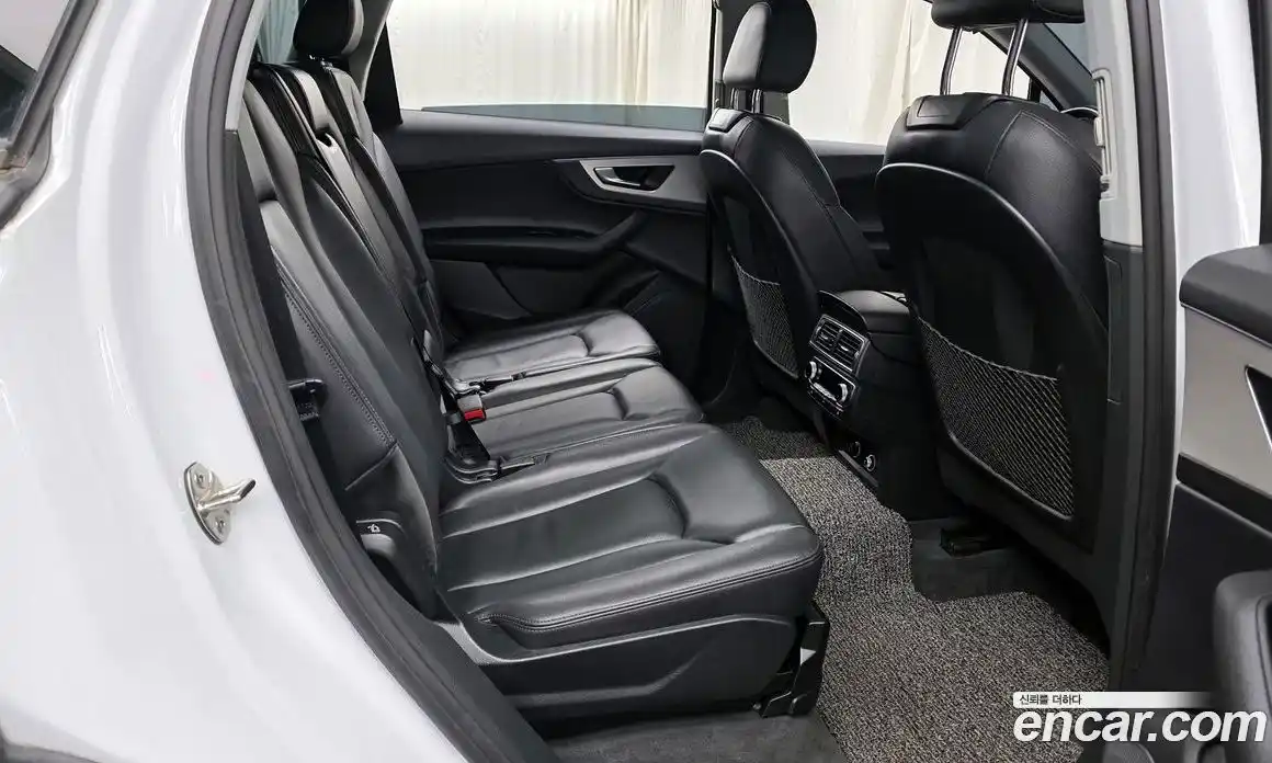 Audi Q7 2019 2.0 Автомат в Москве № 161359, фото 9