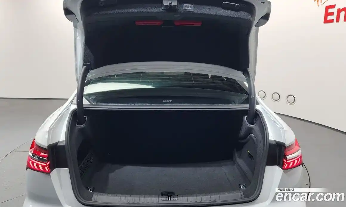 Audi A6 2020 2.0 Автомат в Москве № 163339, фото 11