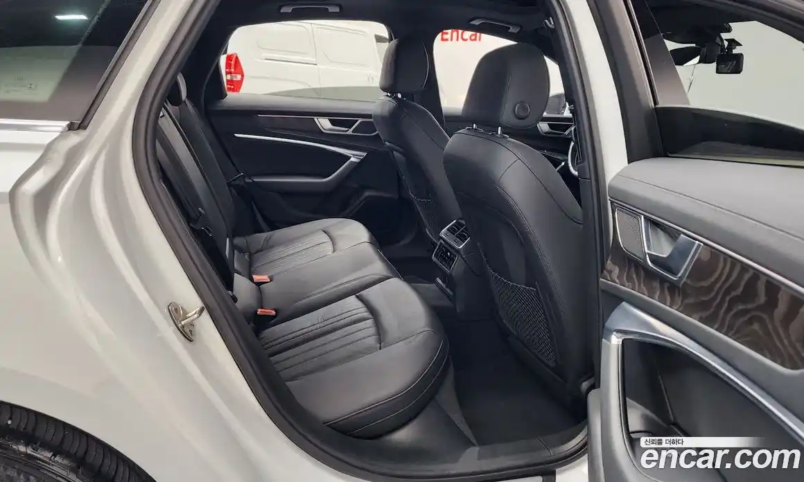 Audi A6 2020 2.0 Автомат в Москве № 163339, фото 17