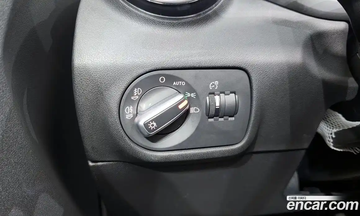 Audi A1 2015 1.6 Автомат в Москве № 163419, фото 8