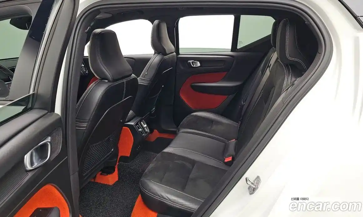 Volvo XC40 2021 2.0 Автомат в Москве № 164509, фото 2