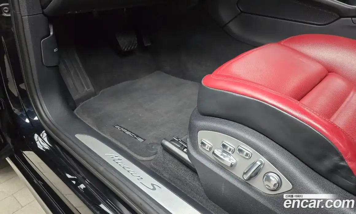 Porsche Macan 2023 2.9 Автомат в Москве № 165170, фото 1