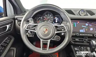 Porsche Macan 2019 2.0 Автомат в Москве № 165453, миниатюра 2