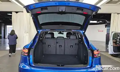 Porsche Macan 2019 2.0 Автомат в Москве № 165453, миниатюра 3