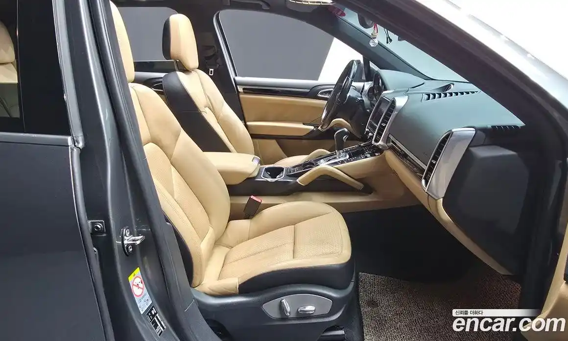 Porsche Cayenne 2014 3.0 Автомат в Москве № 165584, фото 12